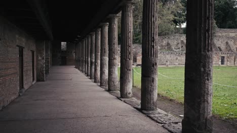 colonnade walkway at pompeii's gladiators' barracks