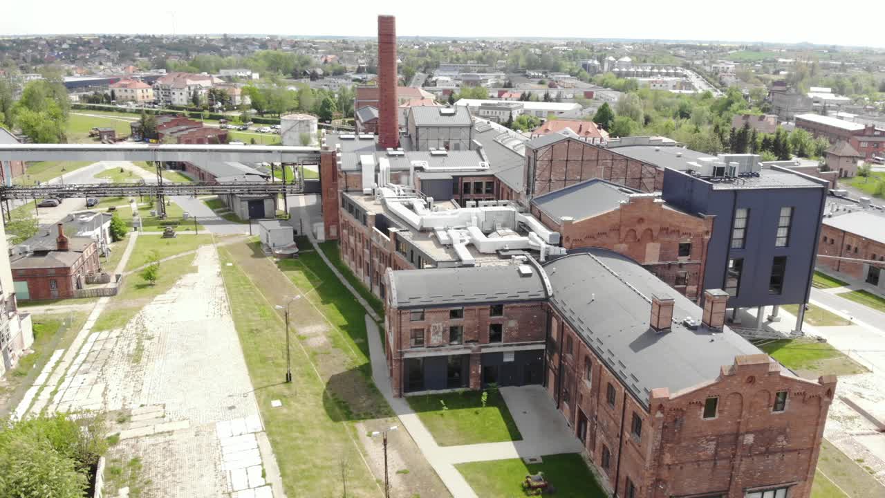 la chimenea en el archie hotel žnin dentro de la vieja fábrica de azúcar en polonia