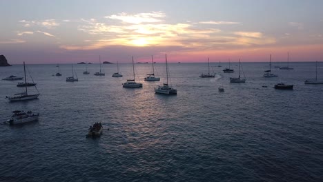 puesta de sol en cala comte, ibiza, españa