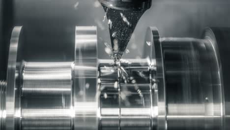 máquina de fresado cnc para metalurgia. corte de metal tecnología de procesamiento moderna.