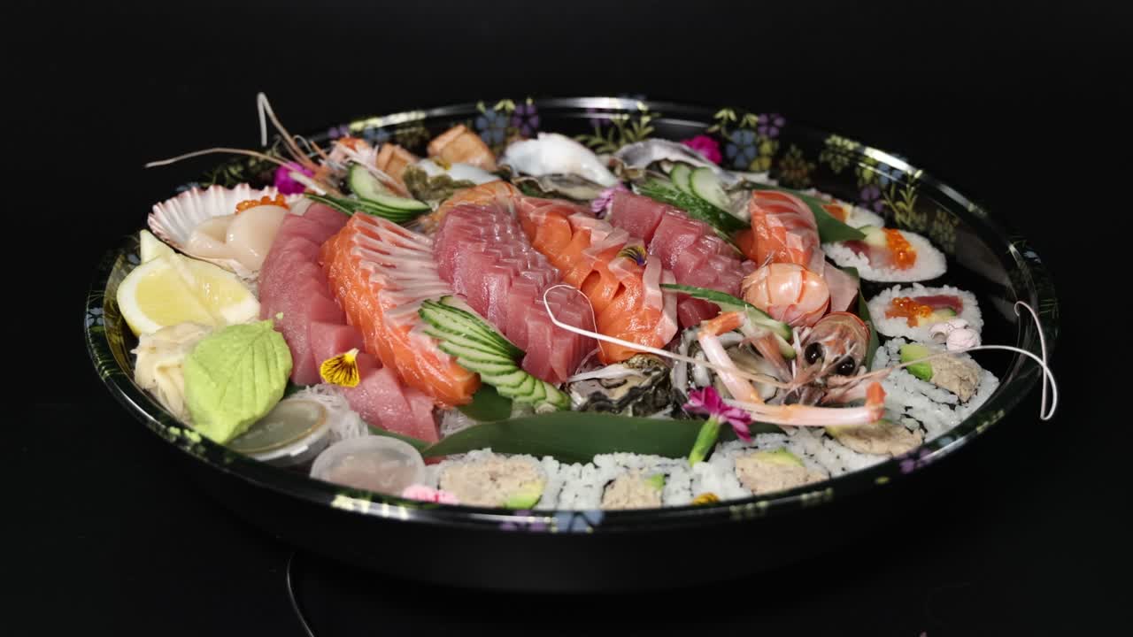 다양한 수시 접시가 점차적으로 소비되고 있습니다.