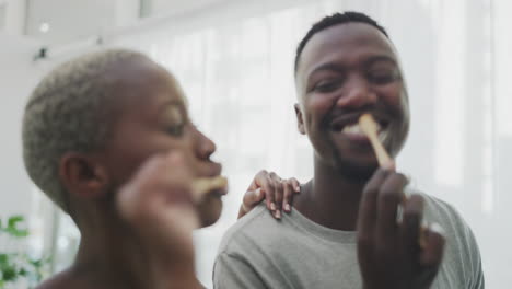 Cepillarse-Los-Dientes,-Amor-Y-Pareja-Negra.