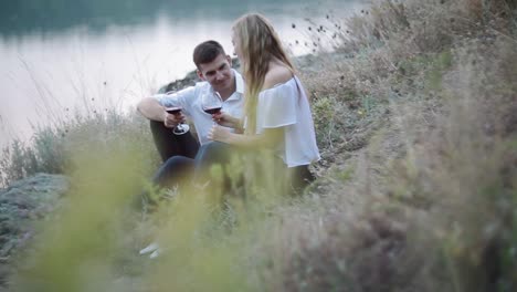marriage proposal, man give ring to his girl