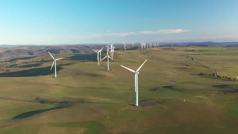 Una-Excelente-Vista-Aérea-Del-Parque-Eólico-Boco-Rock-En-Nueva-Gales-Del-Sur,-Australia-2