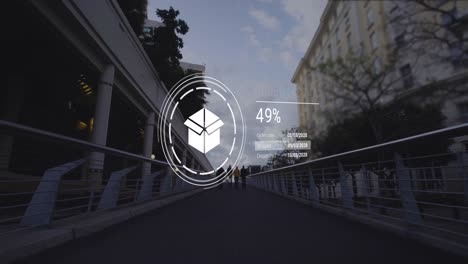 animación de iconos con procesamiento de datos sobre personas que caminan por la calle