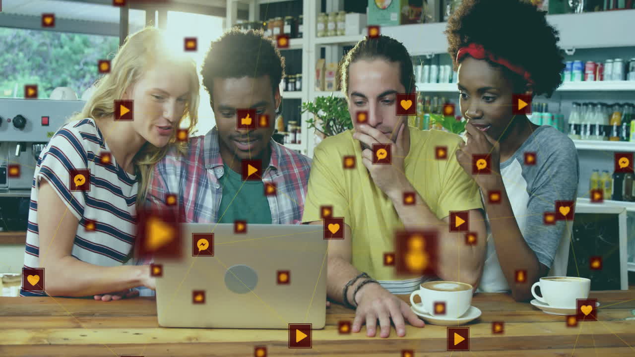 animación de iconos de los medios sobre diversos colegas que hablan en la oficina