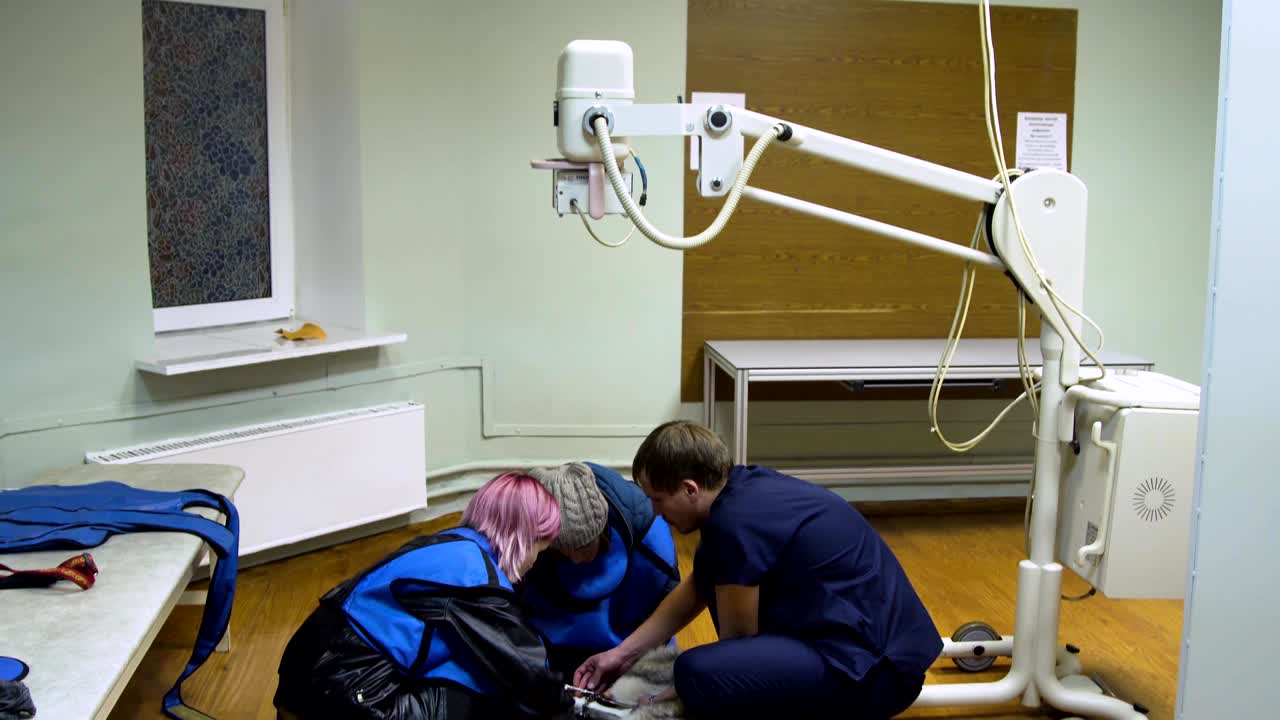 스레이 방에 있는 개