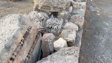 estatuas de la ciudadela de ammán - detalles artísticos en piedra