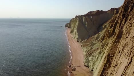 Diese-Atemberaubend-Schöne-Naturstätte-Wird-„Tal-Der-Statuen“-Genannt,-Weil-Hier-Hohe-Felsen-Von-Den-Elementen-Zu-Seltsamen-Formen-Geformt-Wurden