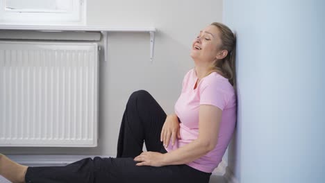 Depressed-woman-talking-to-camera.