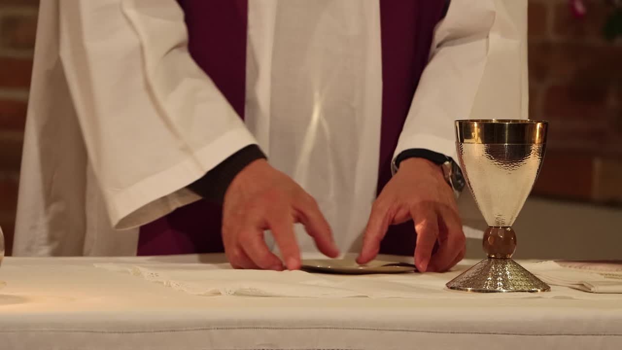 the priest is a human being, who makes mistakes, loves, embraces and shows the love of God made flesh in Jesus Christ. The Eucharist is a way to express: fragility