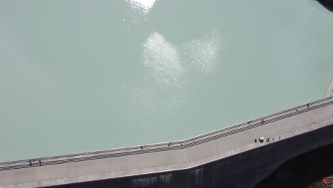 the-largest-dam-eropas-at-the-lac-des-dix-in-the-Swiss-mountains,-beautiful-sunny-weather