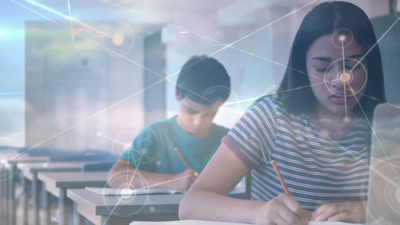 구름 위의 연결의 애니메이션과 수업 중에 두 인종의 소녀의 학습