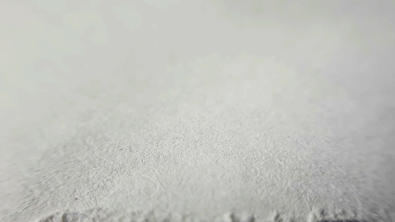 borde irregular de papel blanco