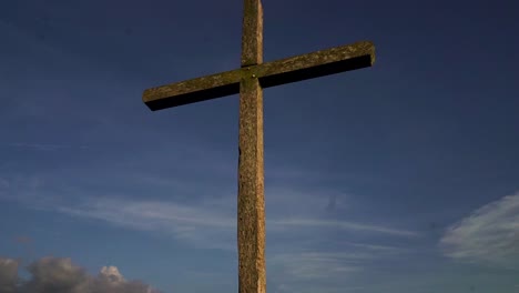 Christliches-Kreuz-In-Zeitlupe