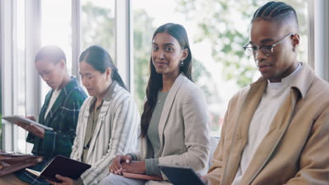 Taller,-Mujer-De-Negocios-Y-Rostro-En-La-Oficina.