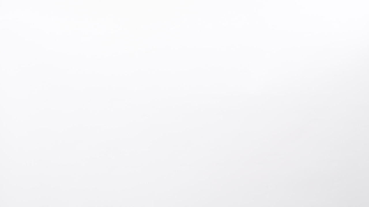 mano mostrando ok pulgares arriba tijeras victoria croma clave aislado en un fondo de estudio blanco con espacio de copia para colocar un texto para publicidad