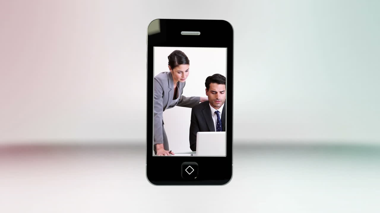 videos de compañeros de trabajo juntos