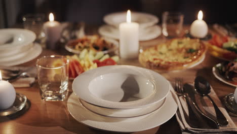 Festively-decorated-and-beautifully-served-Thanksgiving-table.-Slider-shot