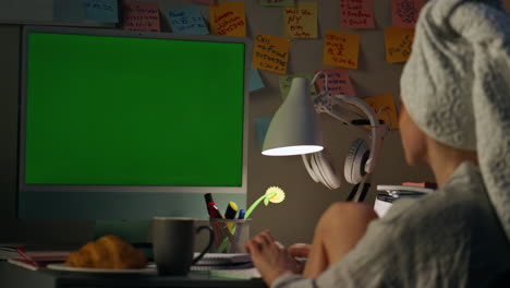 Business-housewife-typing-chromakey-computer-closeup.-Bathrobe-girl-relaxing