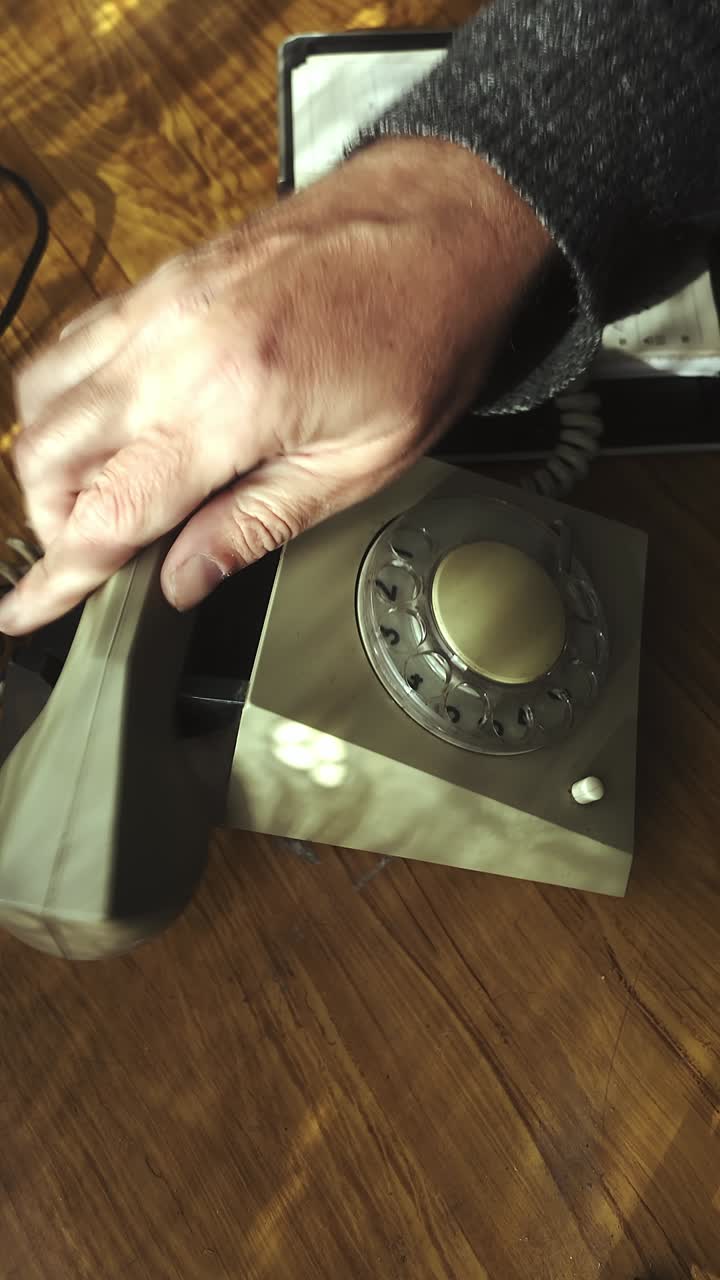 Impatient caller makes pulse dial using rotary dial telephone