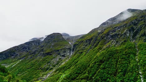 Aerial-along-the-high-valleys-near-Hjelledalen,-Norway