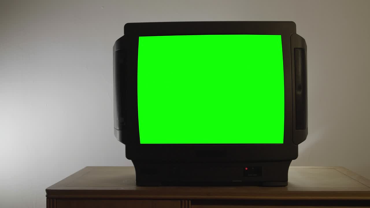 Old TV Green Screen dolly cam