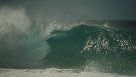 massive ocean wave crashing