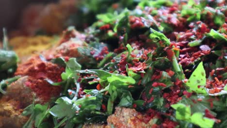 Close-up-shot-of-perparation-of-turkish-dolma-meal