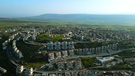 una ciudad moderna en el norte de israel