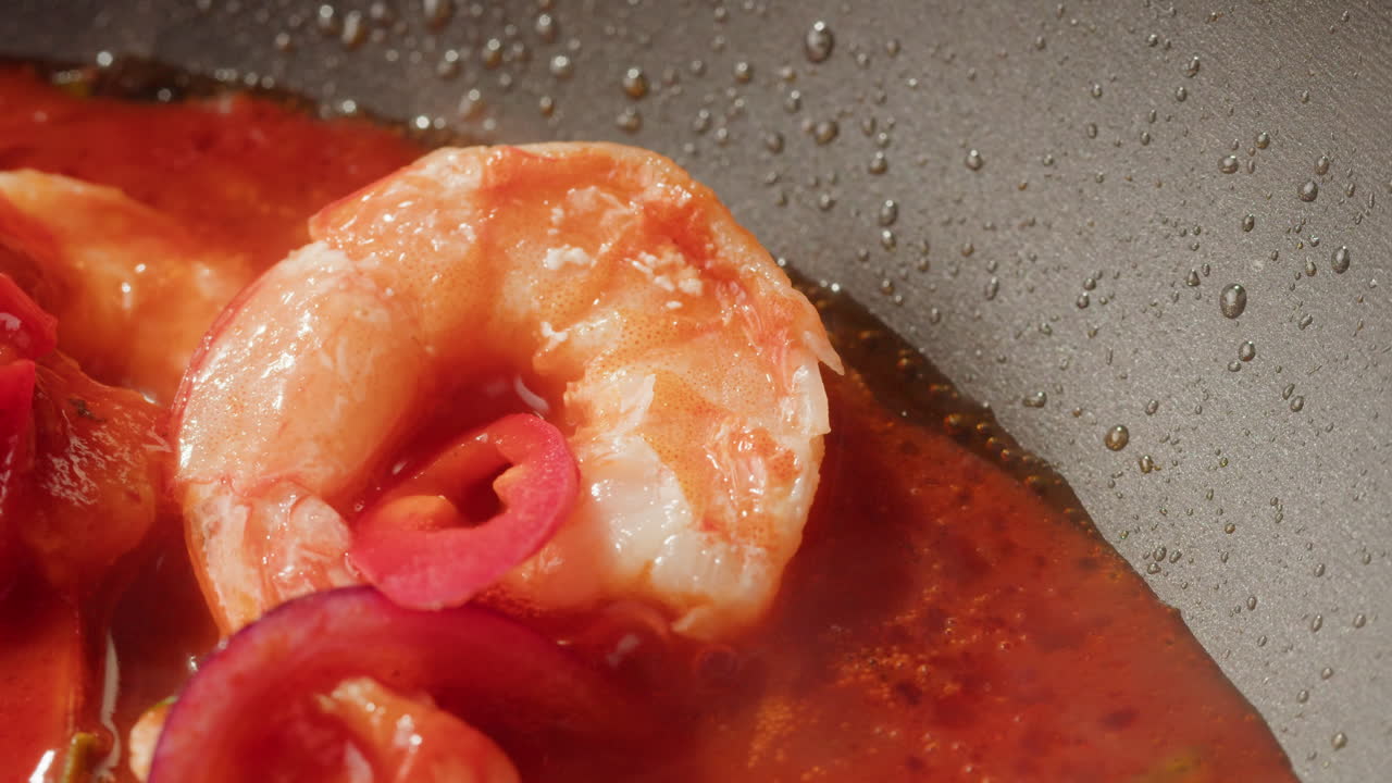 Shrimp in Red Sauce
