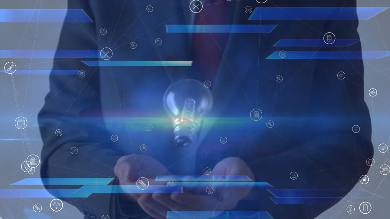 비즈니스맨이 전구를 던지고 잡는 미디어 아이콘의 애니메이션