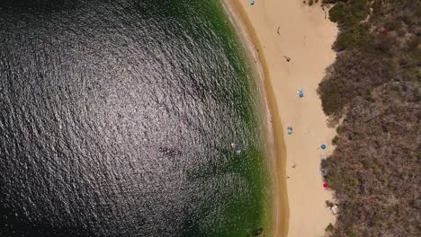 El-Organo-Bay,-and-emerald-green-beaches