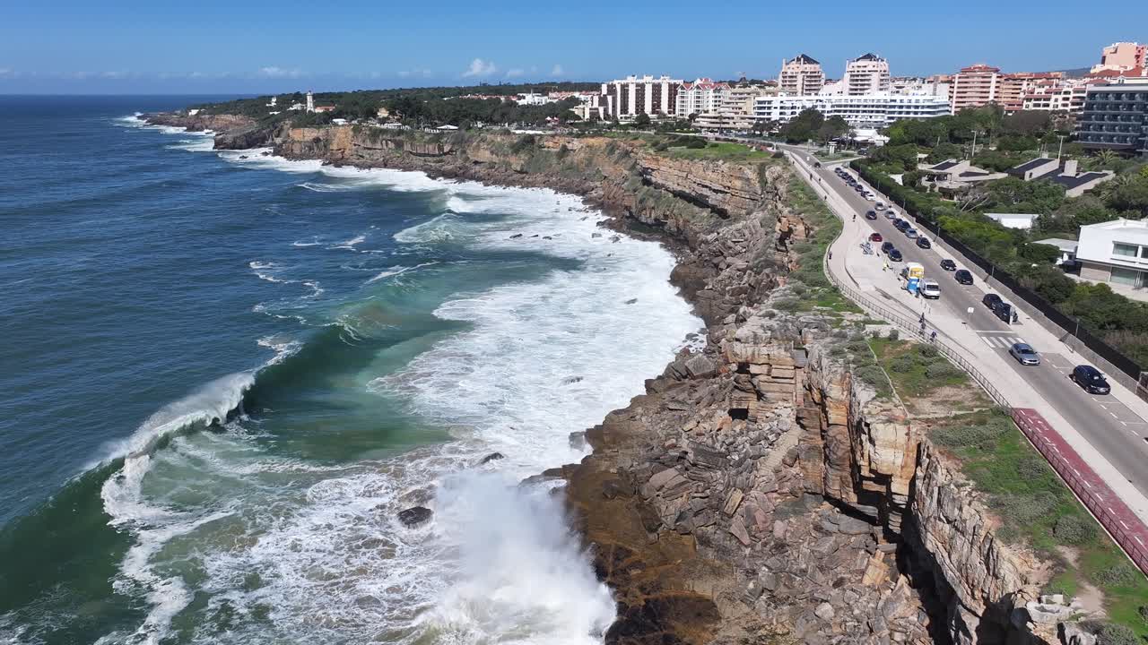 Skyline di Cascais a Cascais nel distretto di Lisbona, Portogallo. Città costiera. Paesaggio naturale. Scenario da spiaggia. Skyline di Cascais a Cascais nel distretto di Lisbona, Portogallo.