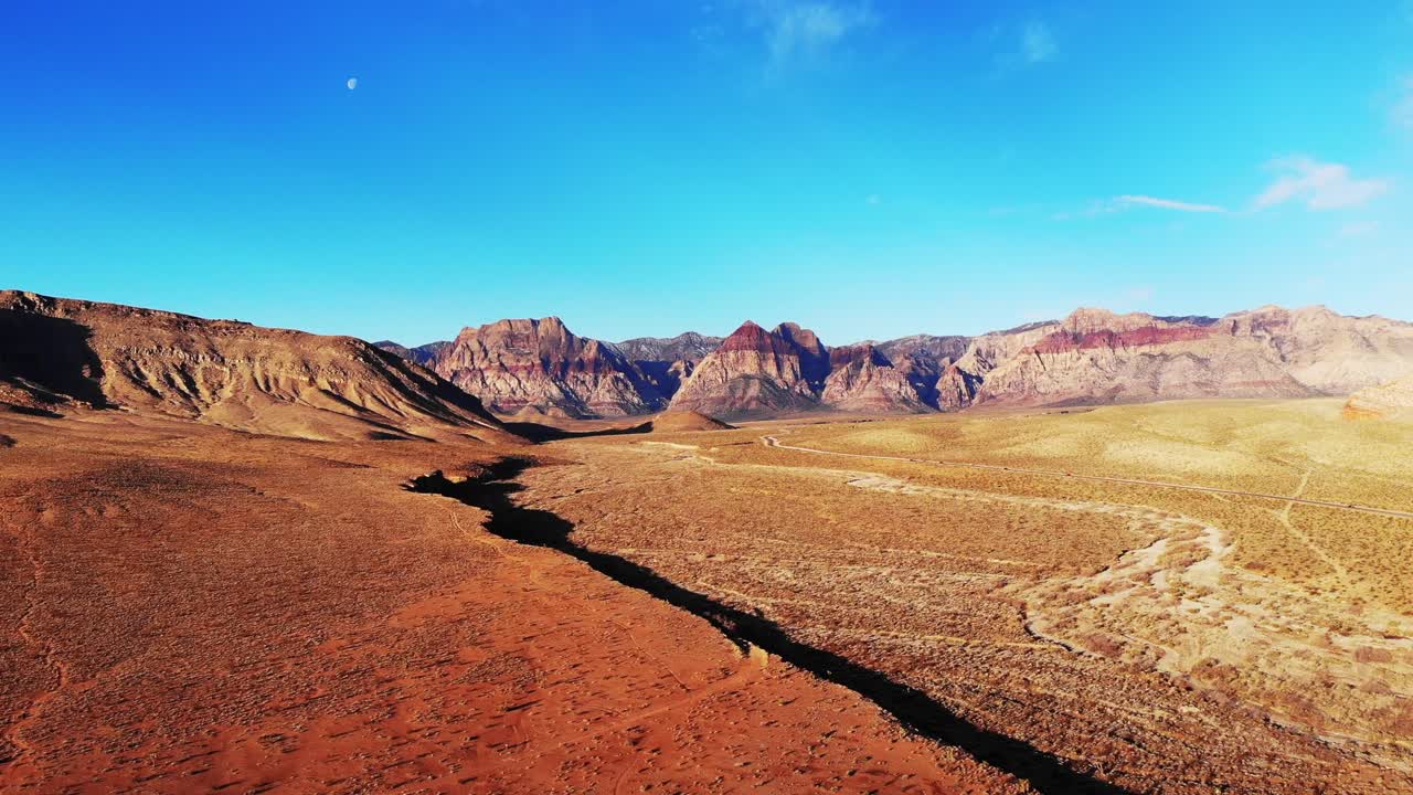  Approaching the Great Divide near Red Rock Canyon