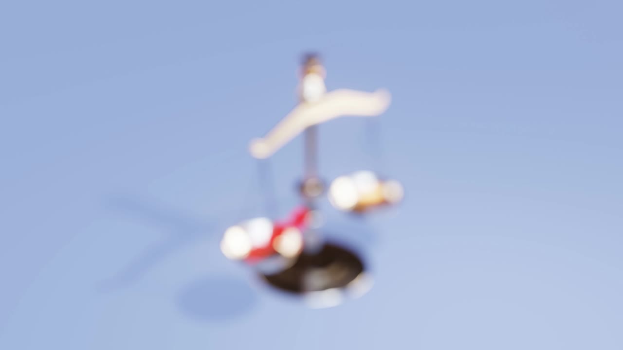 코로나19가 황금 막대기에서 을 돌리고 있습니다.