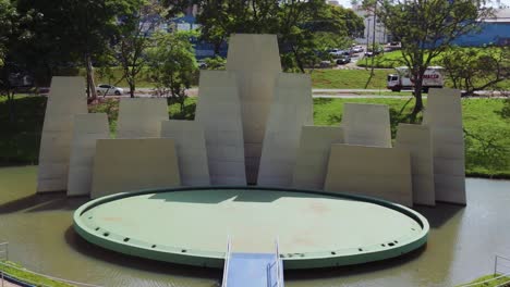 escenario en el parque vitoria regia en bauru