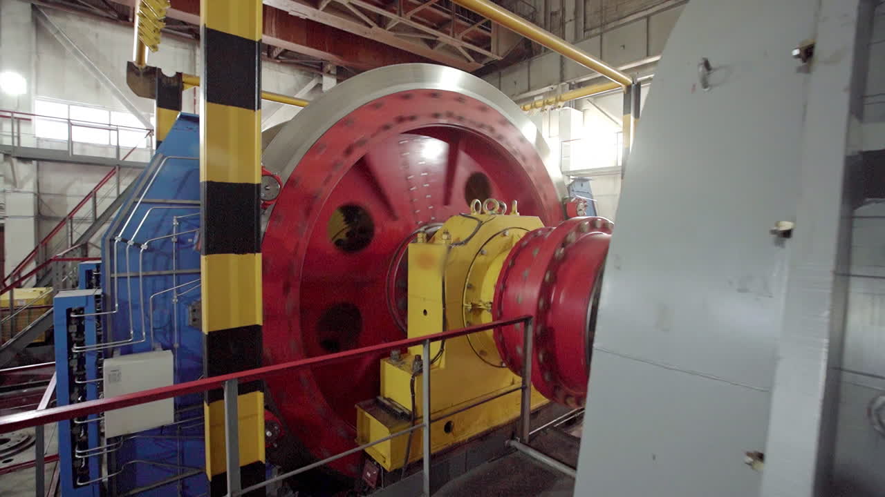 작동 중인 산업 기계