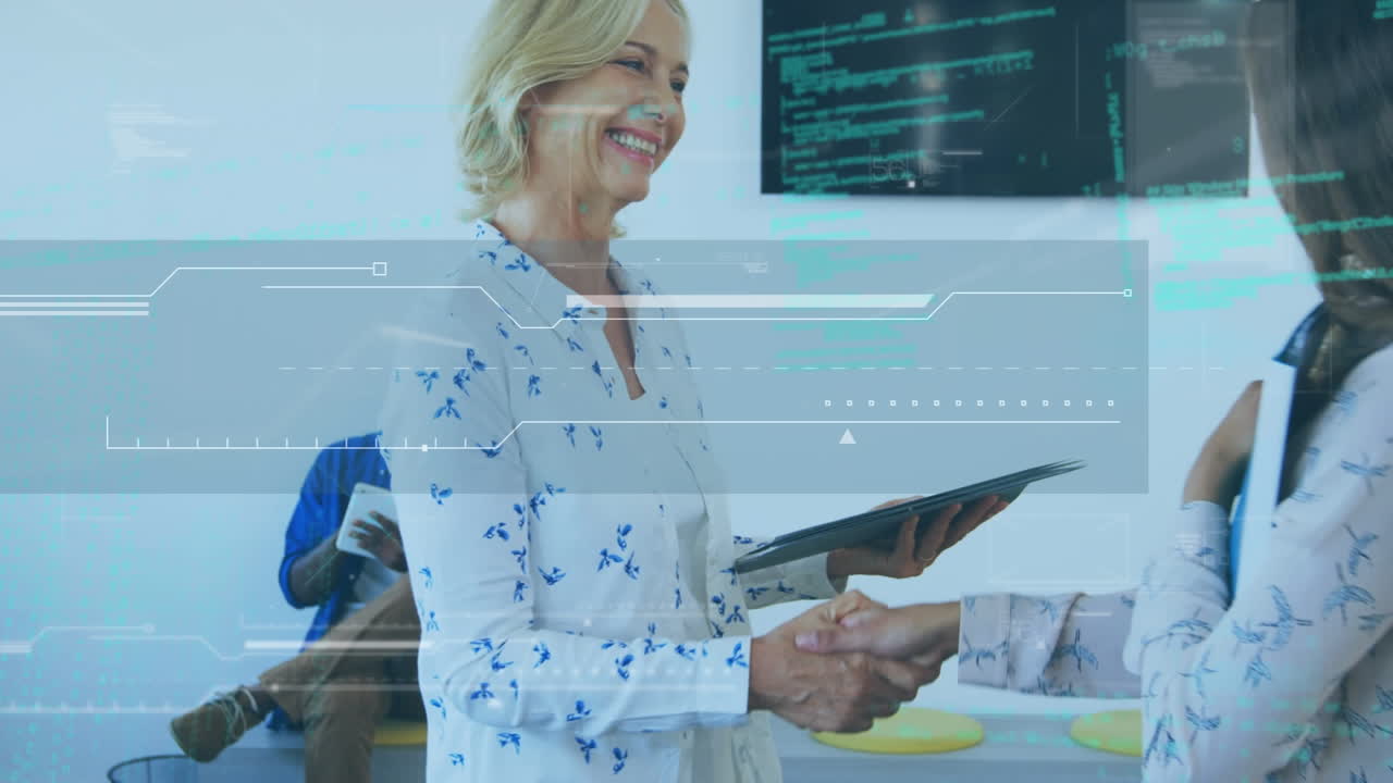 animación del procesamiento de datos sobre el apretón de manos de la gente de negocios