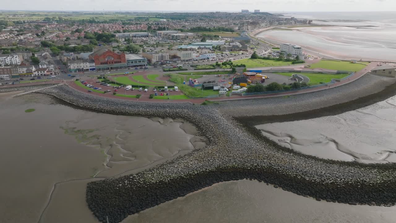 Stone Groyne Sea Defences At Morecambe. Eden Project Proposed Site. Summer. Marine Road Central, Morecambe, Lancashire, UK