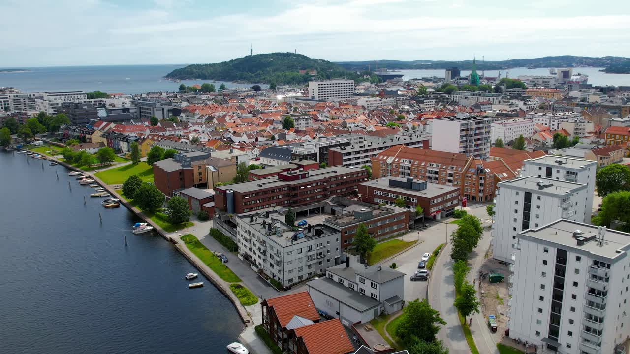 화창한 날 kvadraturen의 느린 돌리 줌