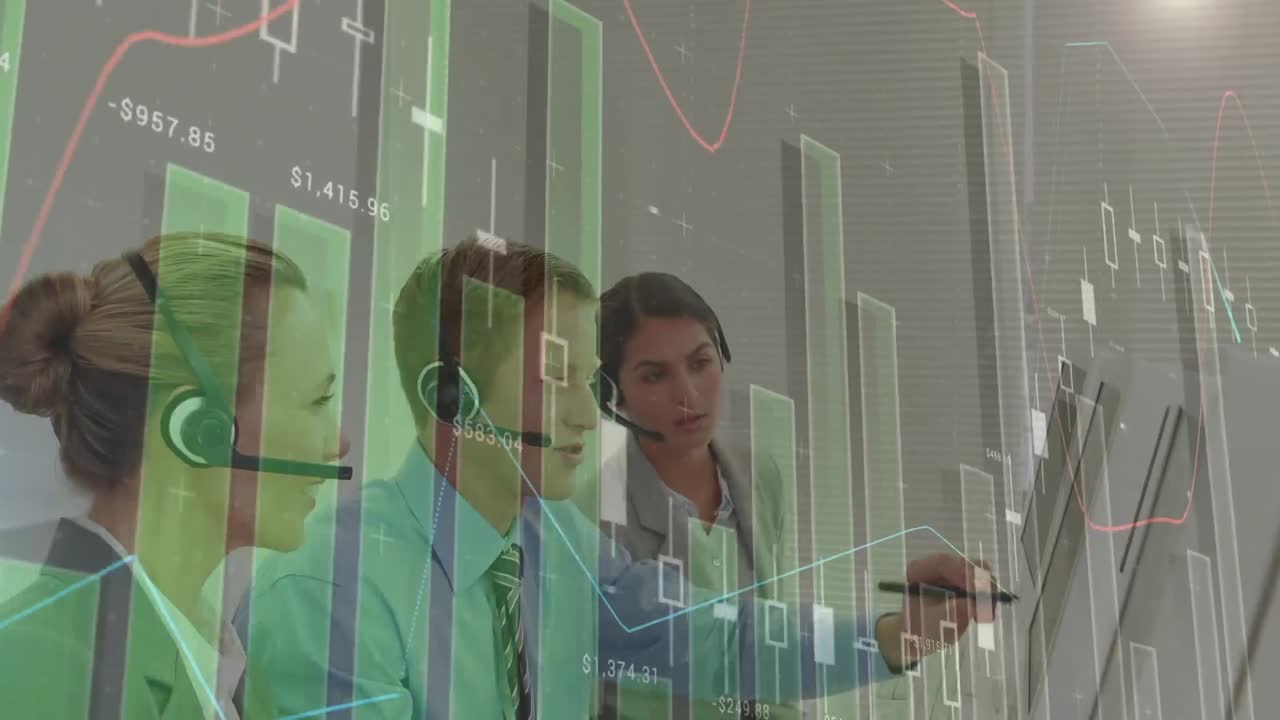 animación de estadísticas y procesamiento de datos sobre personas de negocios que llevan auriculares de teléfono