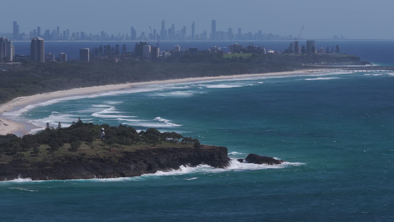 Kystlinjen ved Fingal Head i NSW, Australien – Dronebillede.