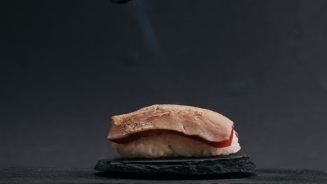 flamed tuna nigiri