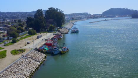 어부의 항구 보트 여행 및 낚시 maule maule시 구성 지역 maule, talca santiago de chile 드론 샷