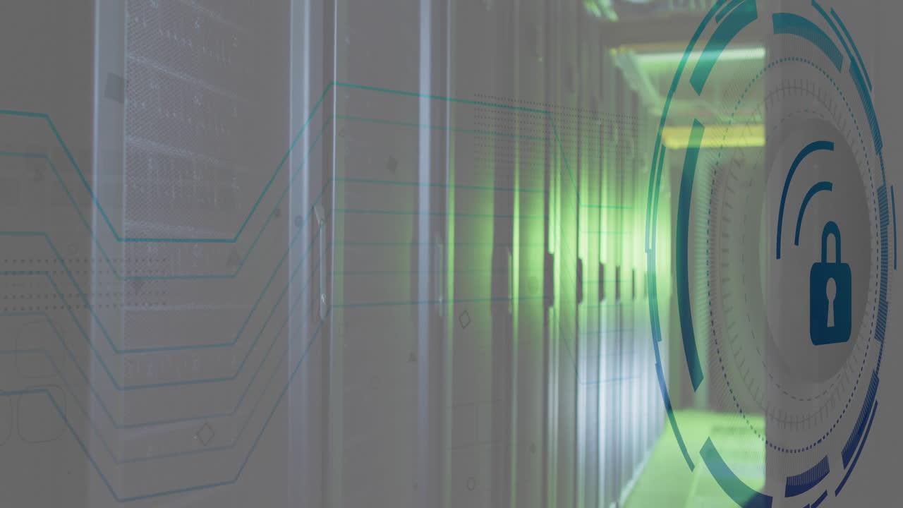 animación de escaneo de alcance con icono de candado sobre la sala del servidor