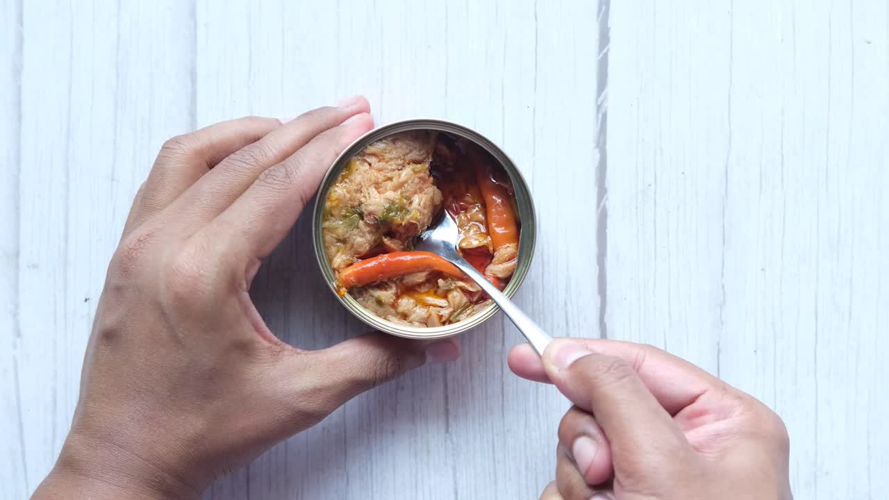 Opening a Can of Tuna with Chili