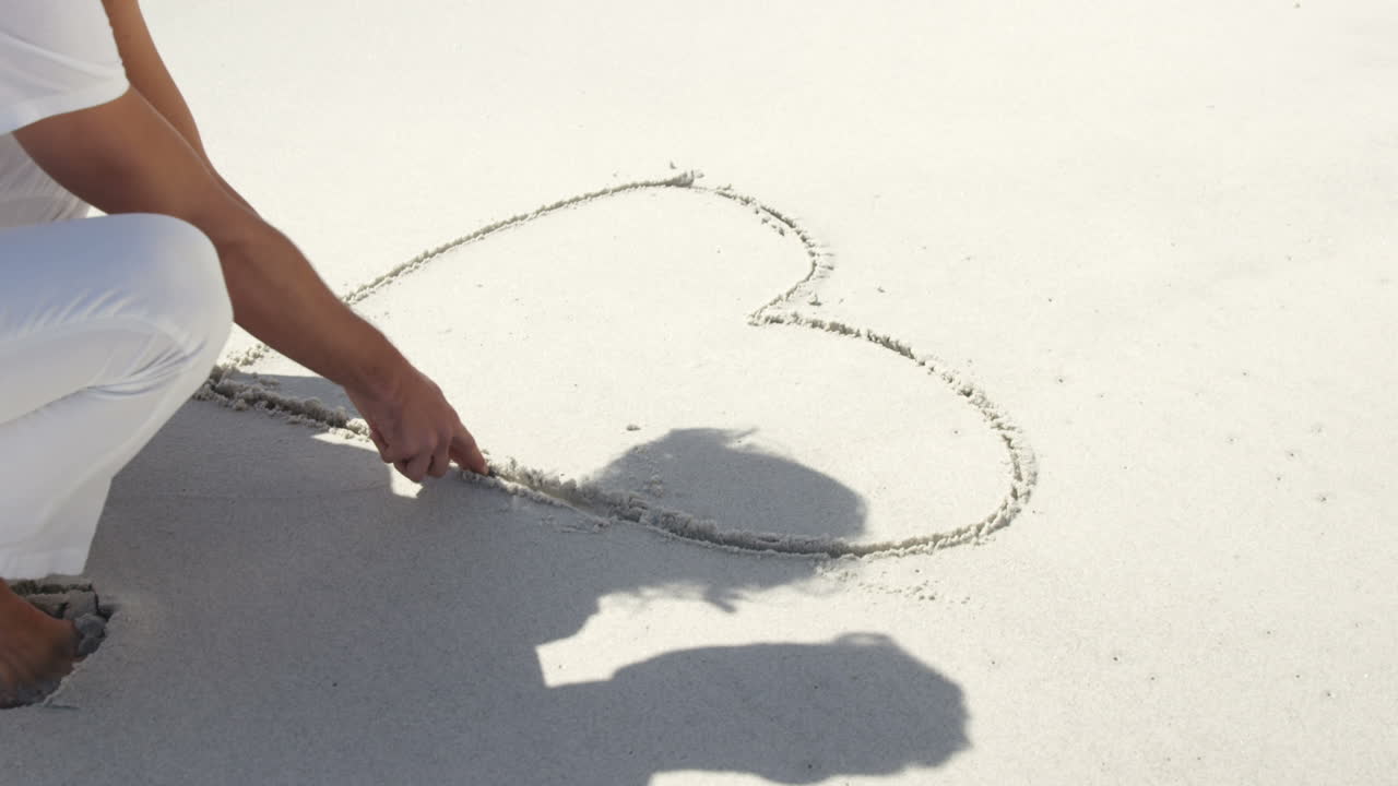 커플 드로잉 심장 모양