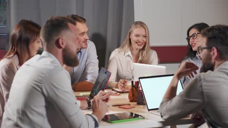 reunión del equipo de negocios