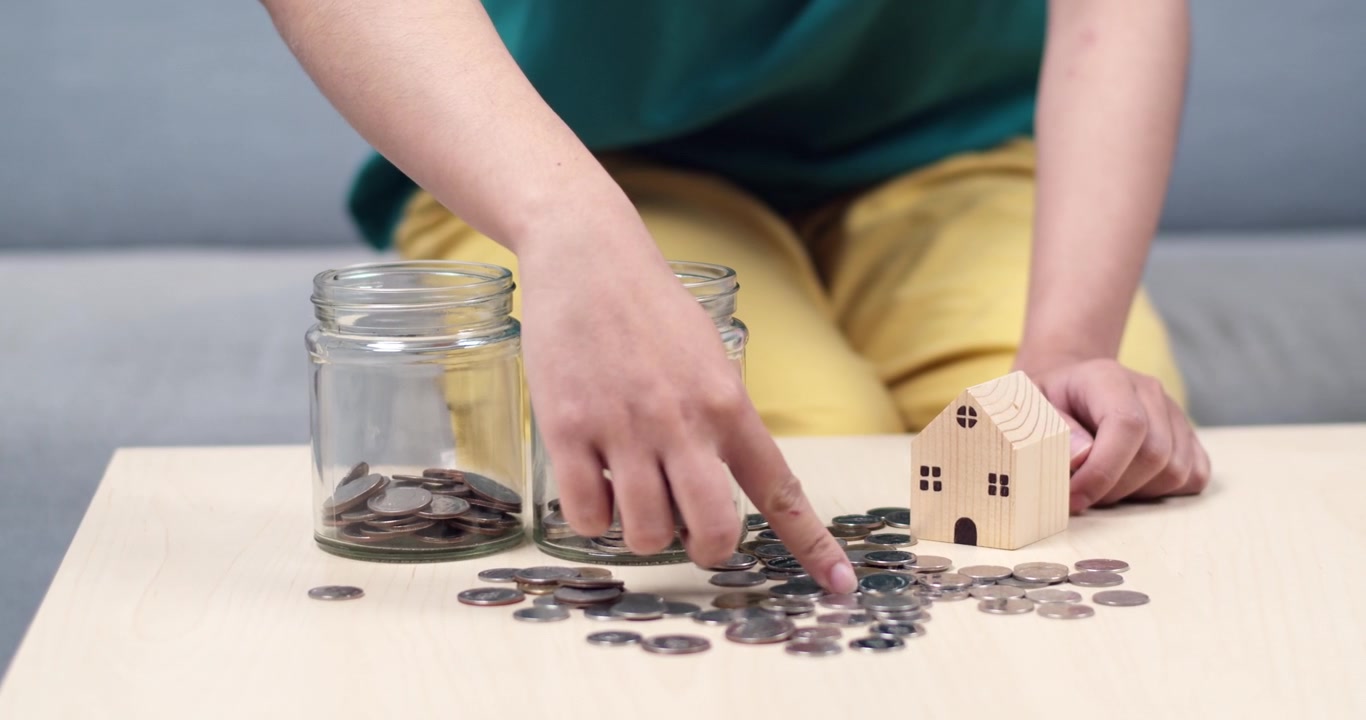 Tampilan detail metode menabung koin yang efektif untuk investasi rumah di masa depan